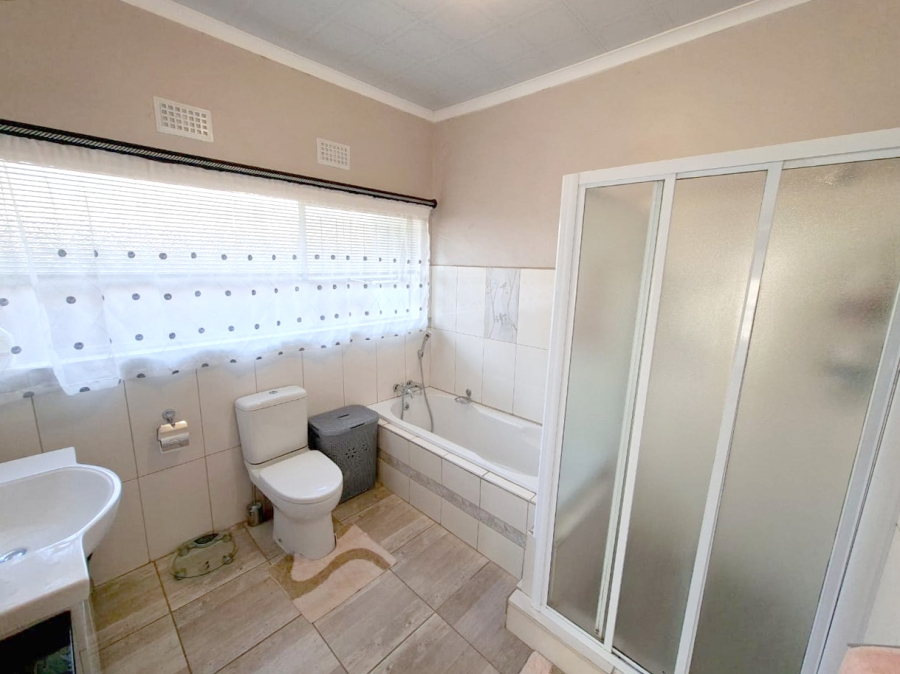 4 Bedroom Property for Sale in St Helena Free State